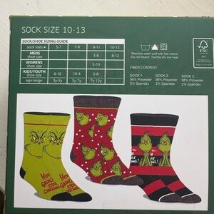 Dr. Seuss The Grinch Men's Casual Socks - Green and White